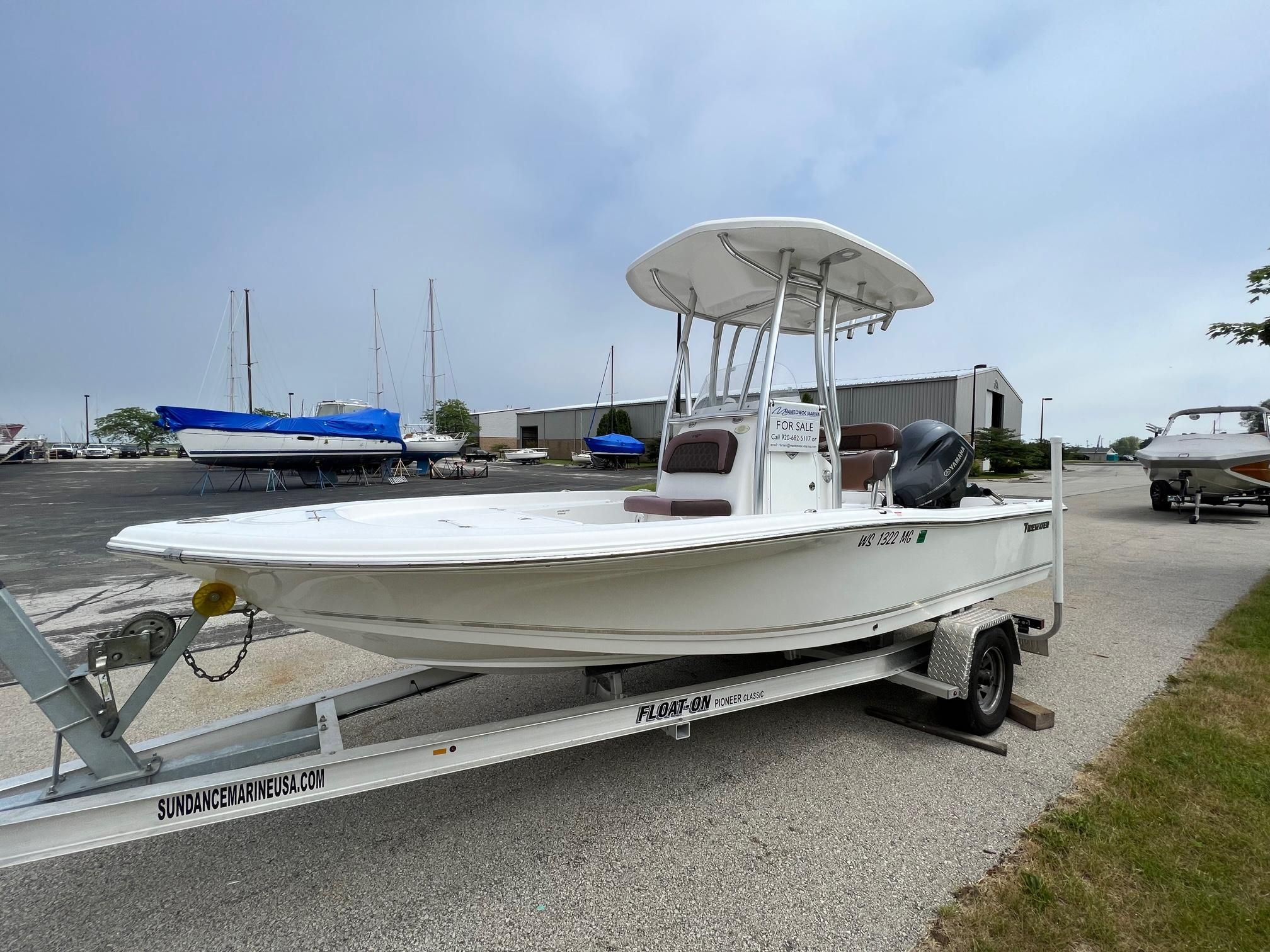 Tidewater 2000 Carolina Bay, For Sale, Manitowoc Marina, WI